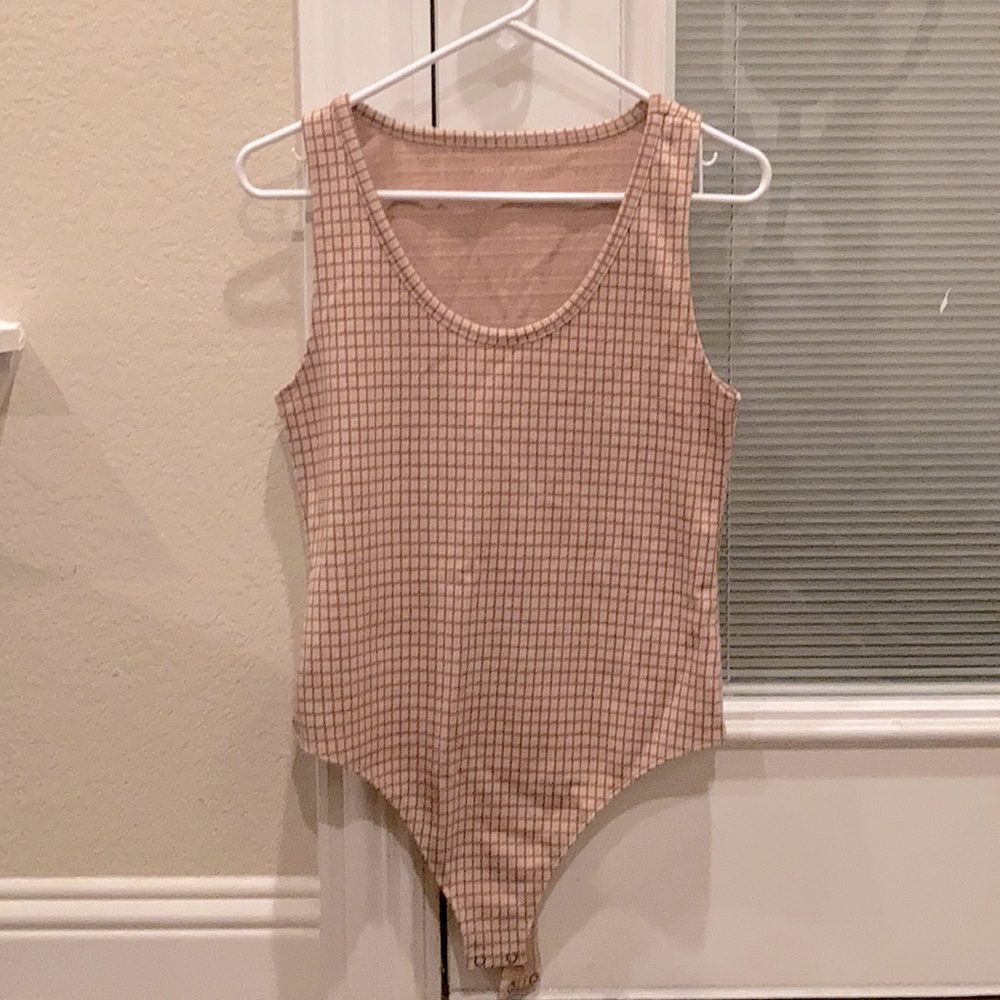 american eagle peach plaid bodysuit